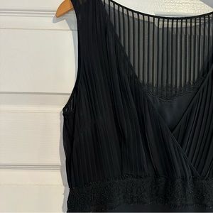 Ann Taylor Black Sleeveless Knee Length V-Neck with attached slip Silk Dress